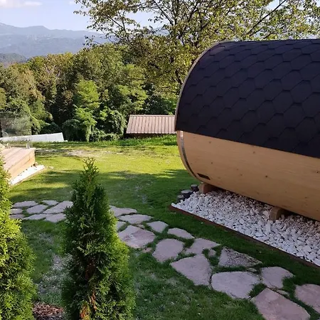 La Giasena Alojamento de Acomodação e Pequeno-almoço Ponte nellʼAlpi